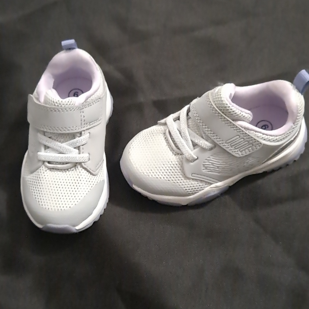 Cat & Jack Toddler Shoe Size 6c